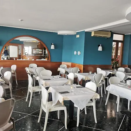 Hotell Albium Albenga