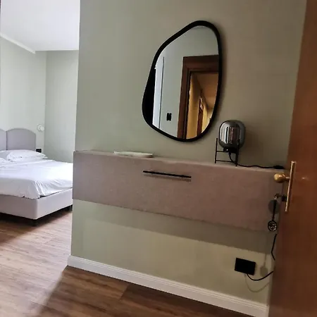 Albium Hotell 2*