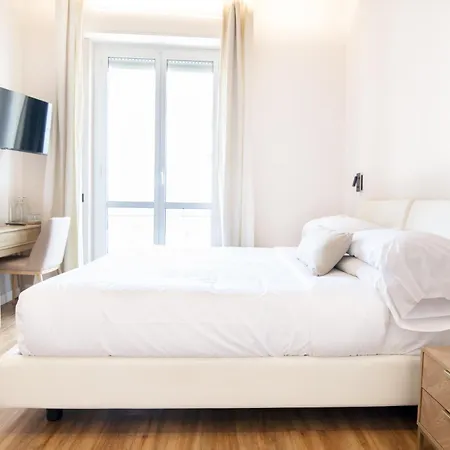 Albium Hotel 2*